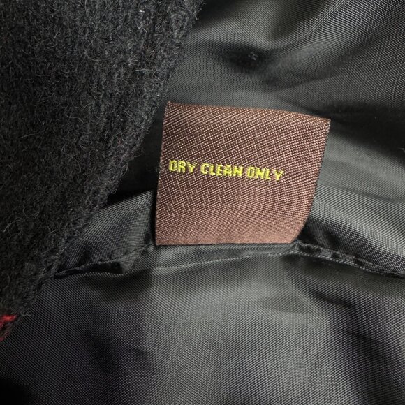 NWOT FUDA Plaid Wool Cape Poncho Shawl Coat Red Black Buffalo Size Large Y2K - Picture 8 of 12